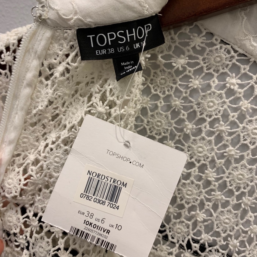 TOPSHOP LACE DRESS - Picture 4 of 7
